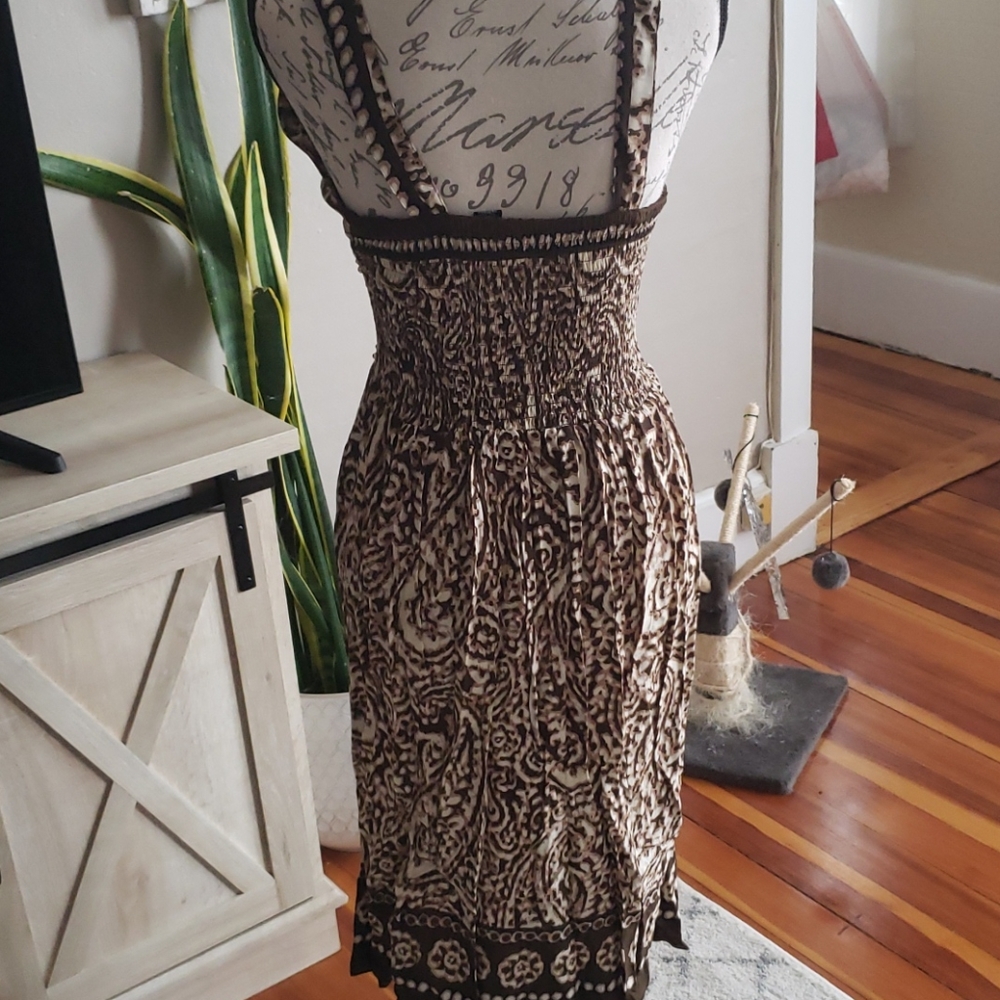 Dress - Picture 2 of 3
